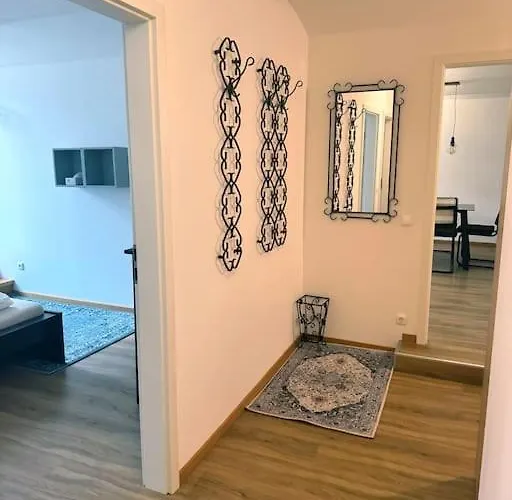 Terrassenwohnung Mit Donaublick شقة