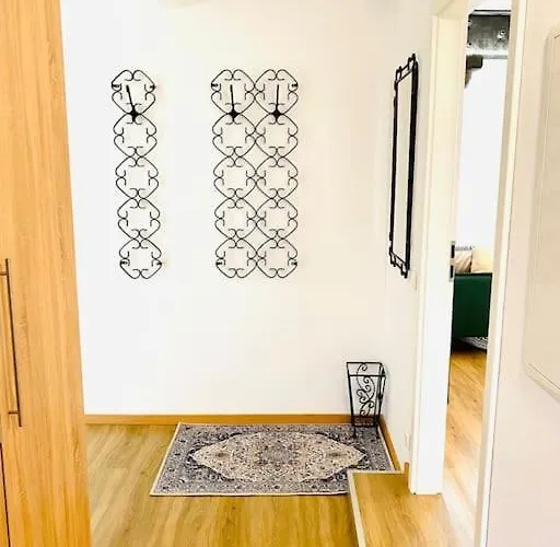 شقة Terrassenwohnung Mit Donaublick