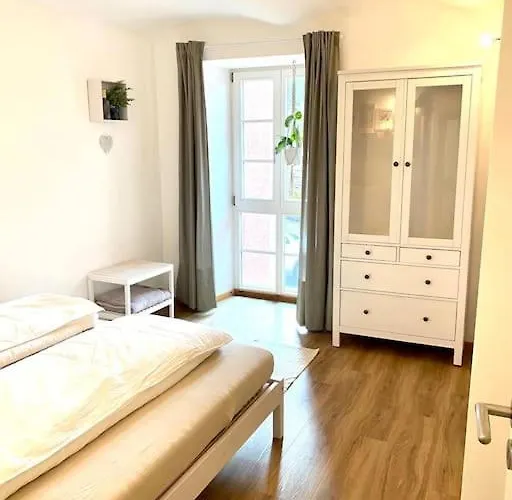 شقة Terrassenwohnung Mit Donaublick *