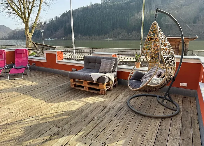 شقة Terrassenwohnung Mit Donaublick